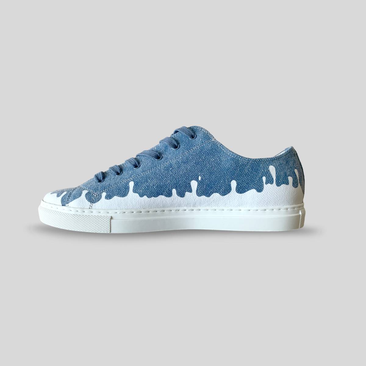 Zephyr Canvas Low-Top — Blue Canvas Sneakers