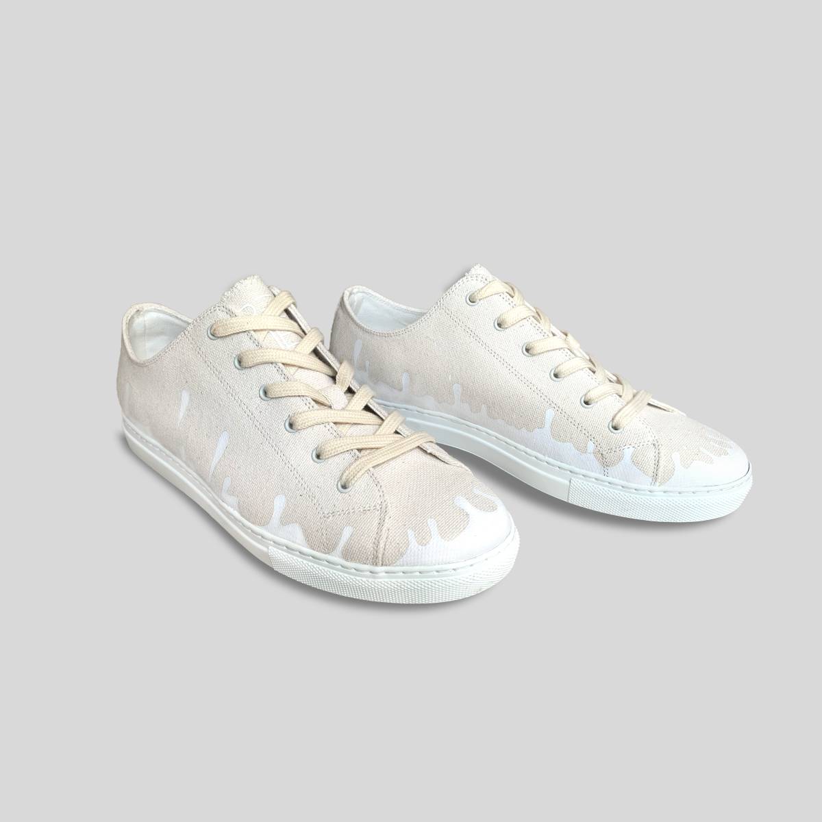 Mirage Canvas Low-Top — Beige/Sandy Canvas Sneakers